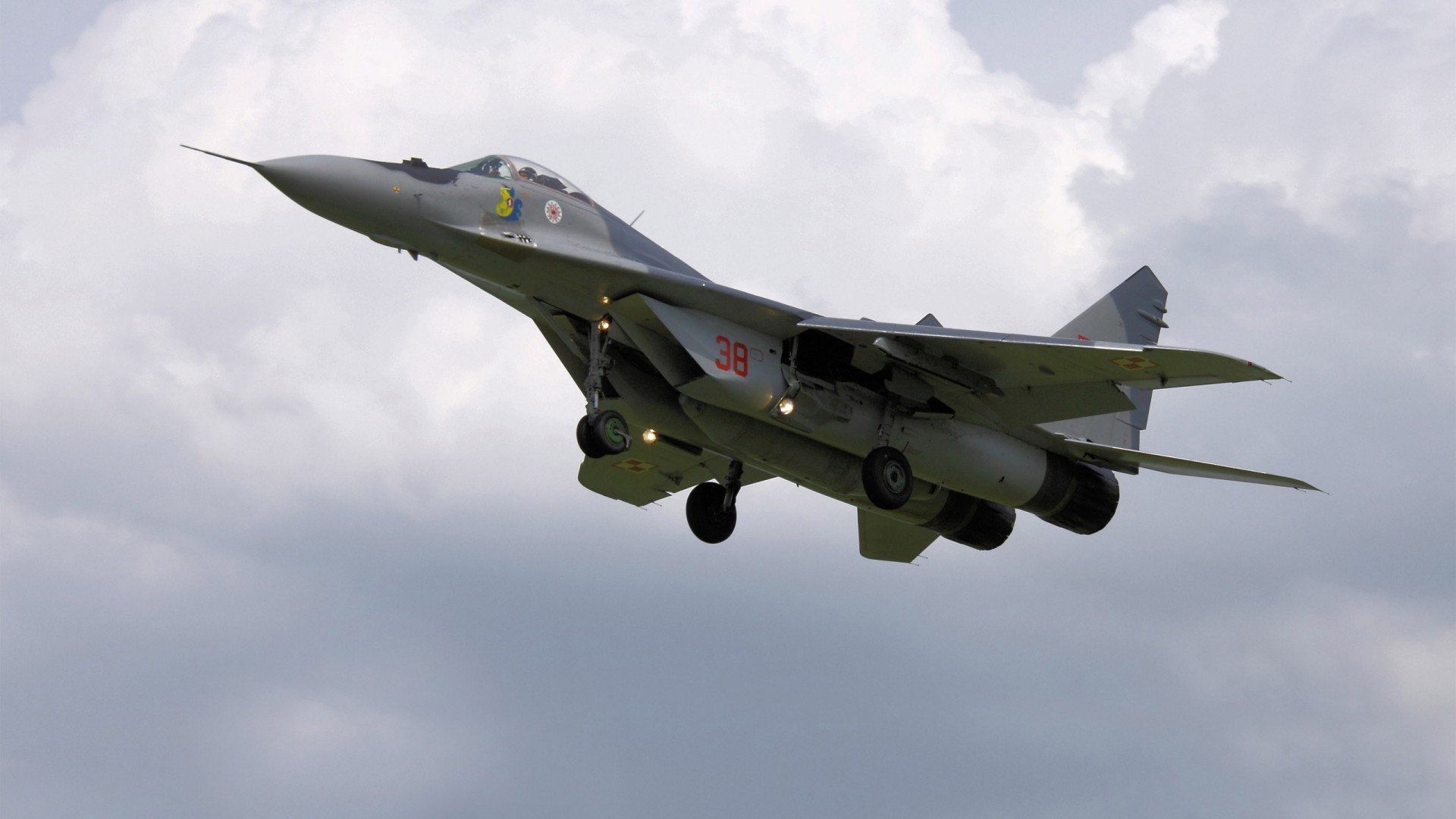 开启新篇章：联盟签约全球新兴运动品牌合作，全球运动鞋联盟