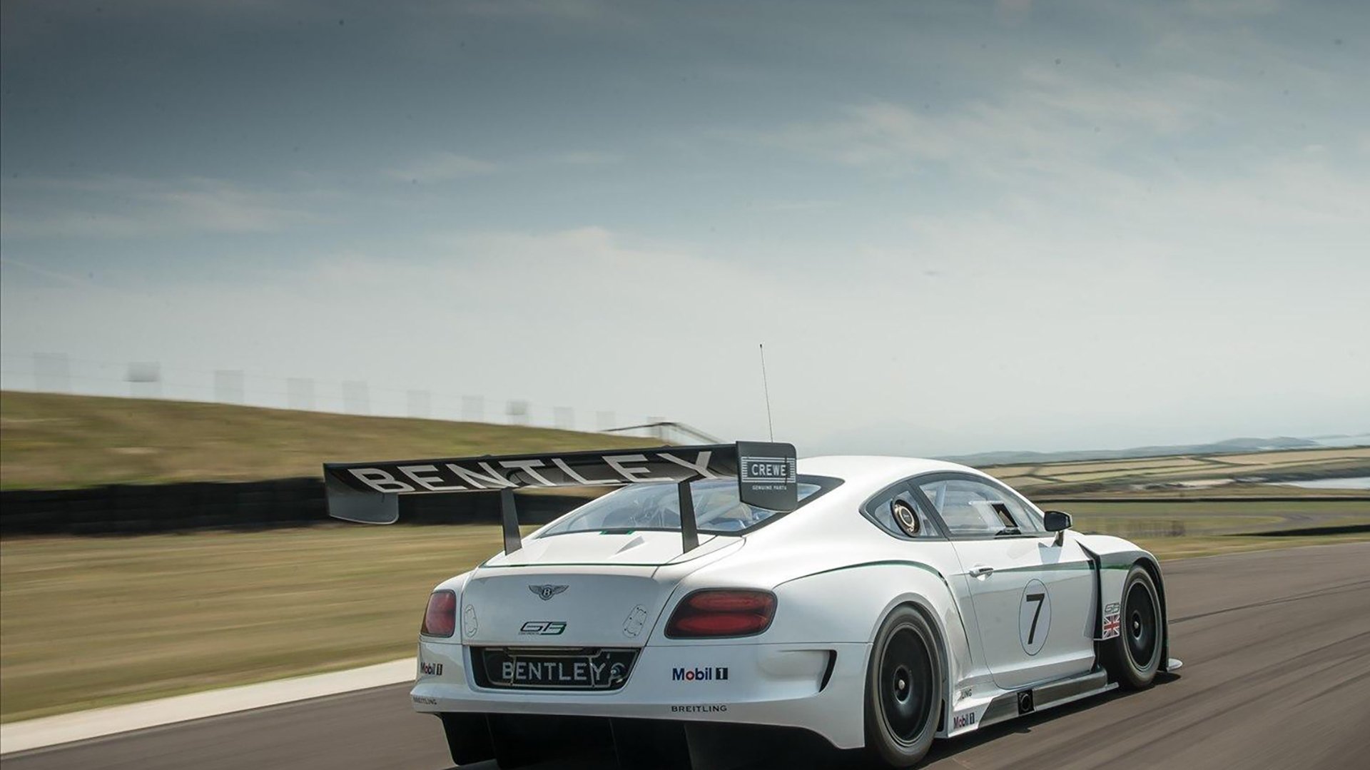 欧冠“十六强”对阵：最强球队赛事直击，谁能突围成功？